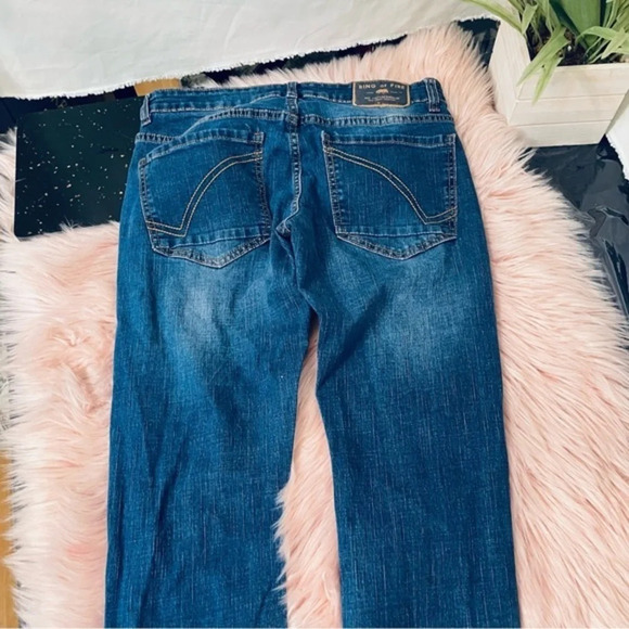 Ring of fire jeans - Picture 15 of 16